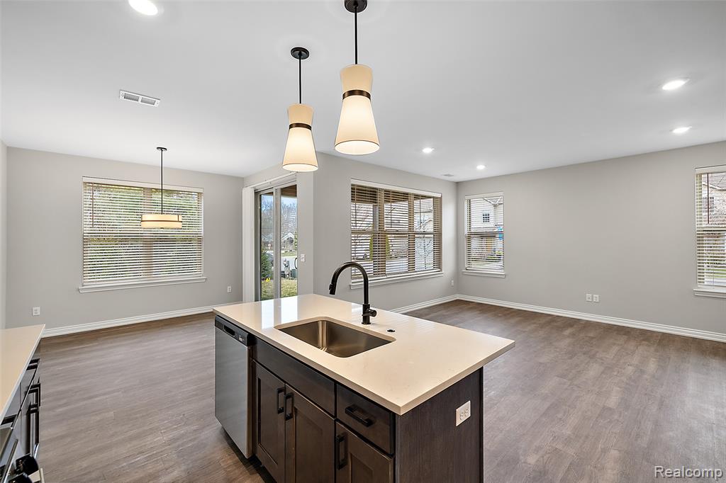 11374 Langfeld Spur, Brighton, MI, 48116