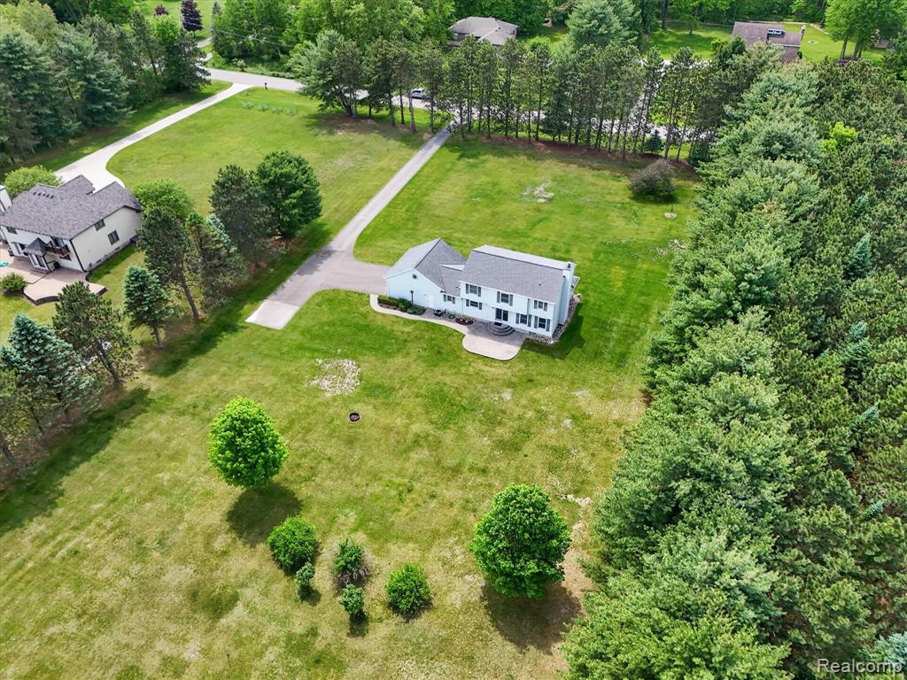 2724 Ore Valley Drive, Hartland, MI 48353 — Photo 61