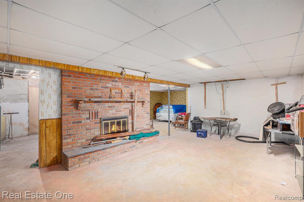 5366 LAKESHORE Road, Deckerville, MI 48427 — Photo 21