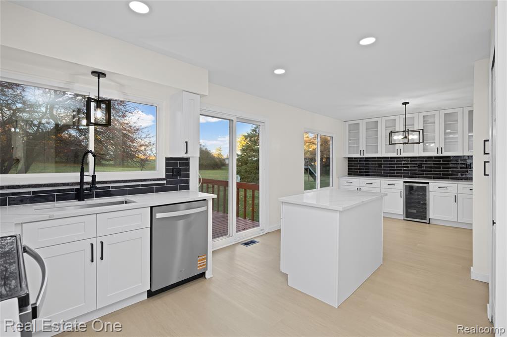 5426 N Piccadilly, West Bloomfield, MI — Photo 26