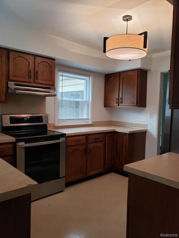 4418 S VERONA Circle, Royal Oak, MI 48073 — Photo 17