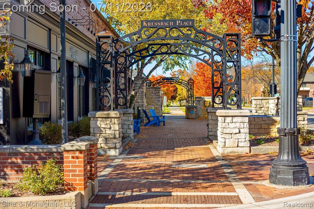 679 NEFF Road, Grosse Pointe, MI 48230 — Photo 72