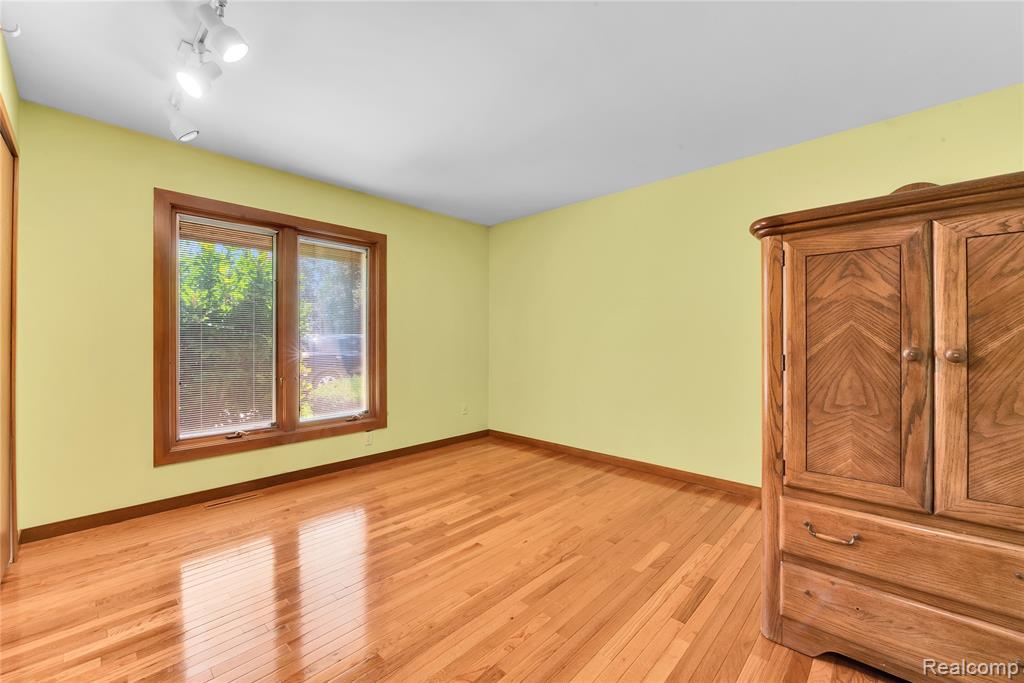 8285 Staghorn Trail, Clarkston, MI 48348 — Photo 36