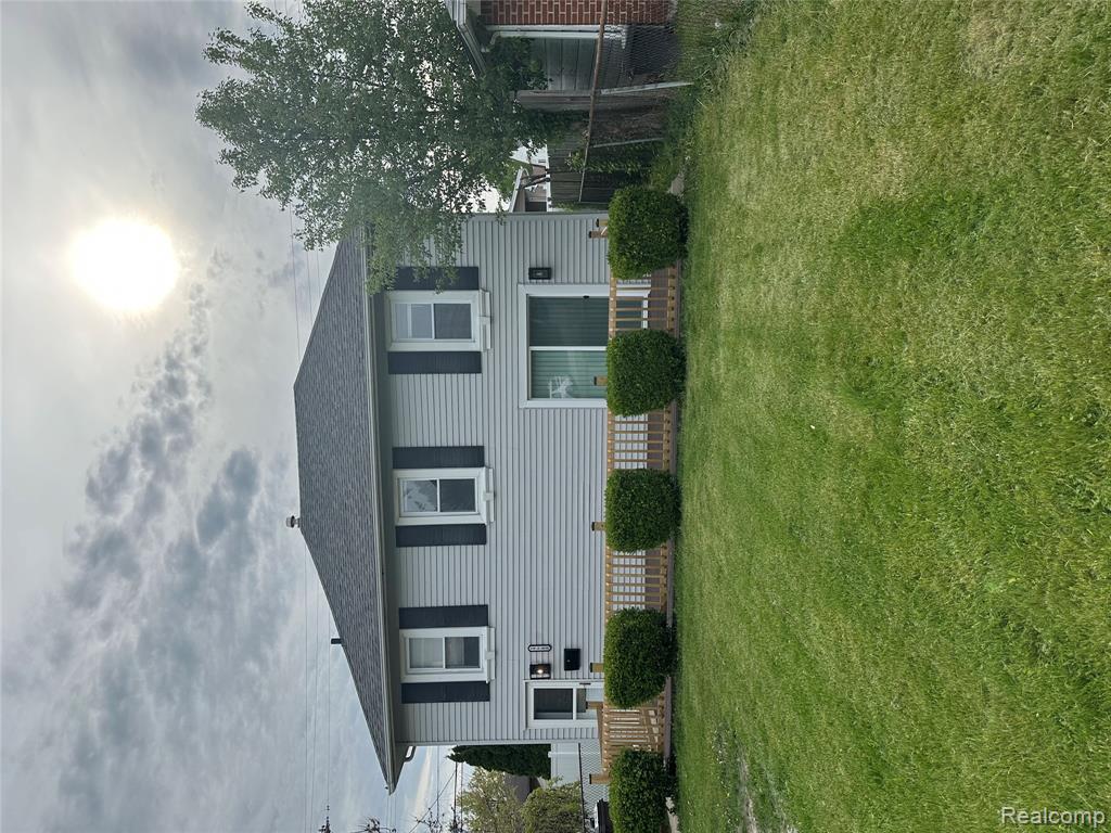 17788 Quarry St, Riverview, MI 48193 — Photo 3