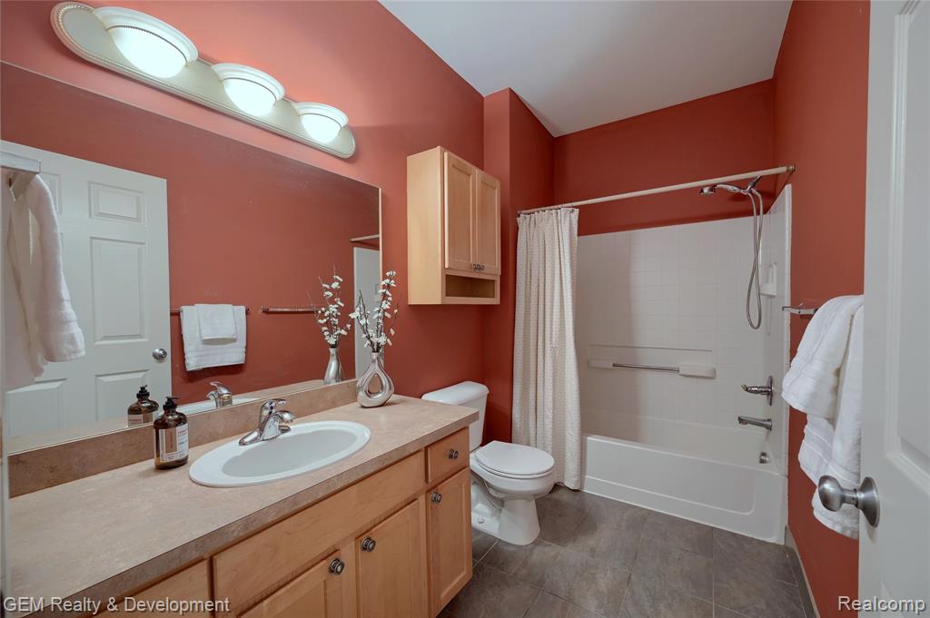 25636 PORTICO Lane, Novi, MI — Photo 18
