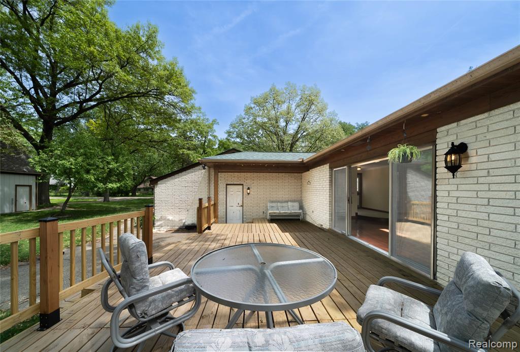7806 Circle Boulevard, West Bloomfield, MI 48323 — Photo 34