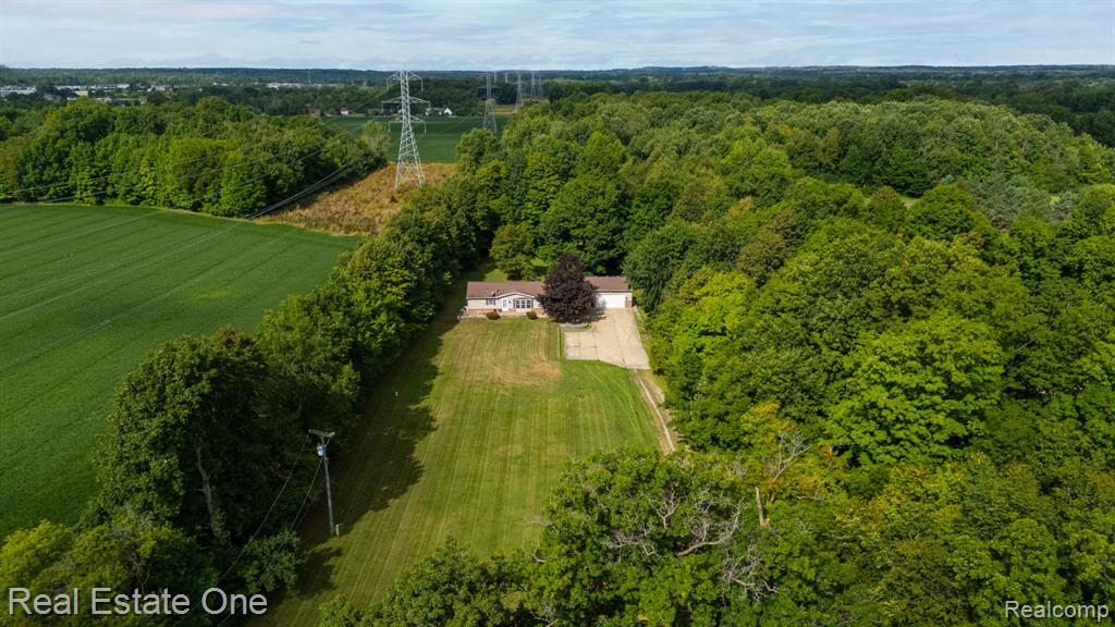 72021 Romeo Plank Road, Armada, MI — Photo 3