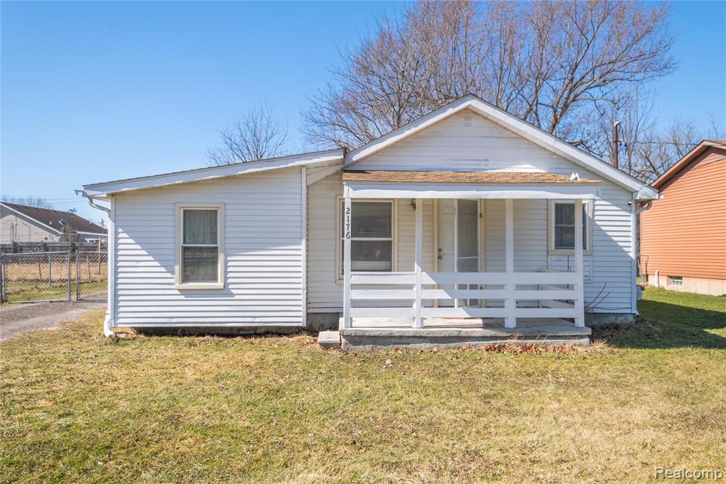 2176 Lauderdale Street, Flint, MI 48532 — front exterior