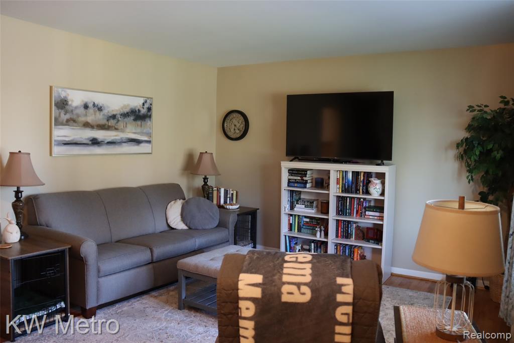 8250 Atha Street, White Lake, MI — Photo 2