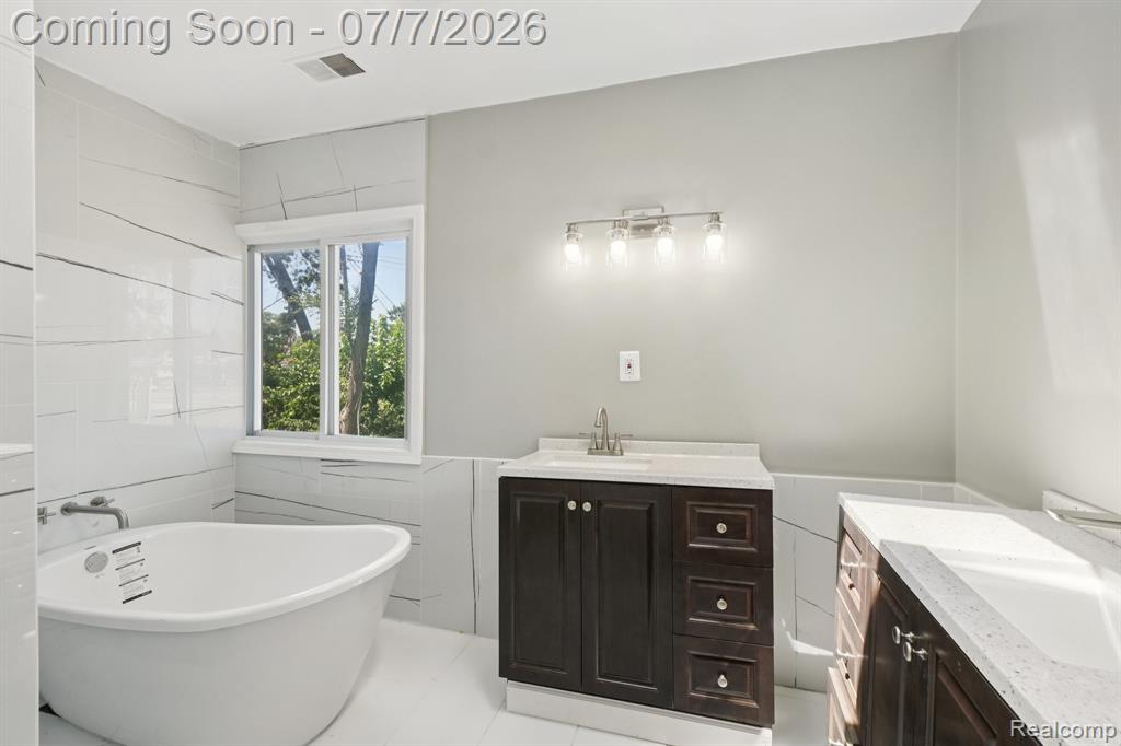 19211 Birwood Street, Detroit, MI 48221 — Photo 53