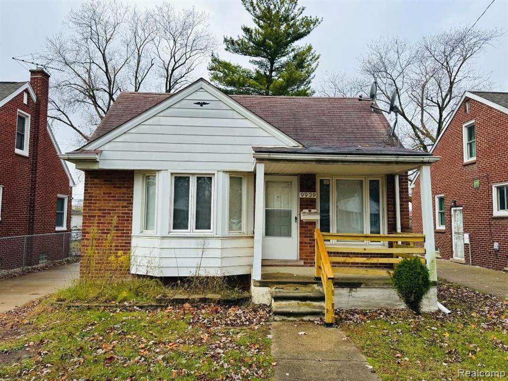 9939 APPLETON, Redford, MI 48239 — front exterior