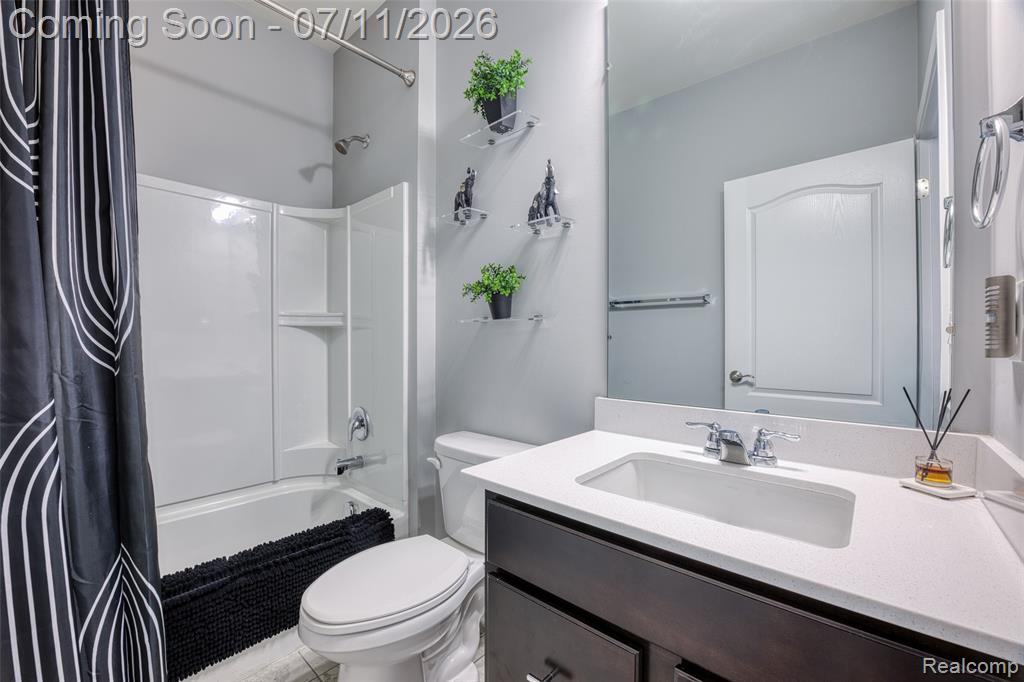 48847 Windfall Road, Novi, MI — Photo 10
