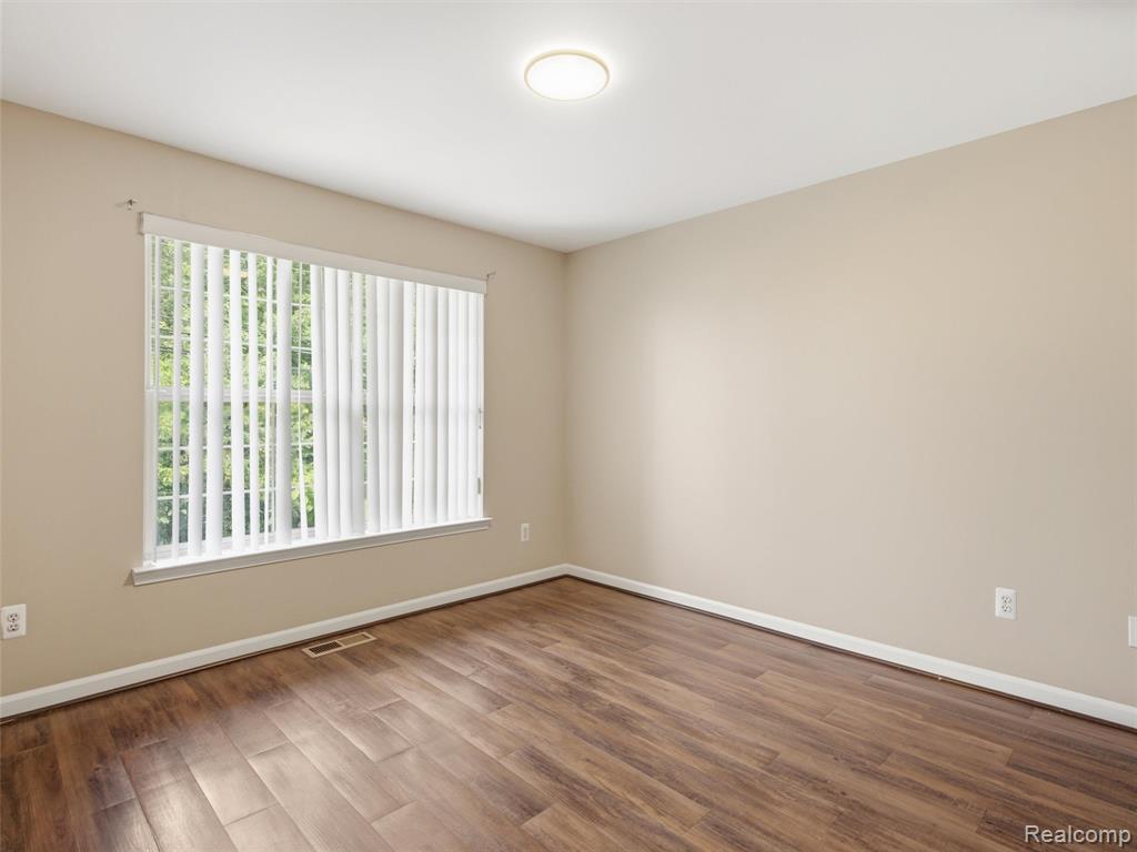 45650 Kennedy Avenue, Shelby Twp, MI 48315 — Photo 23