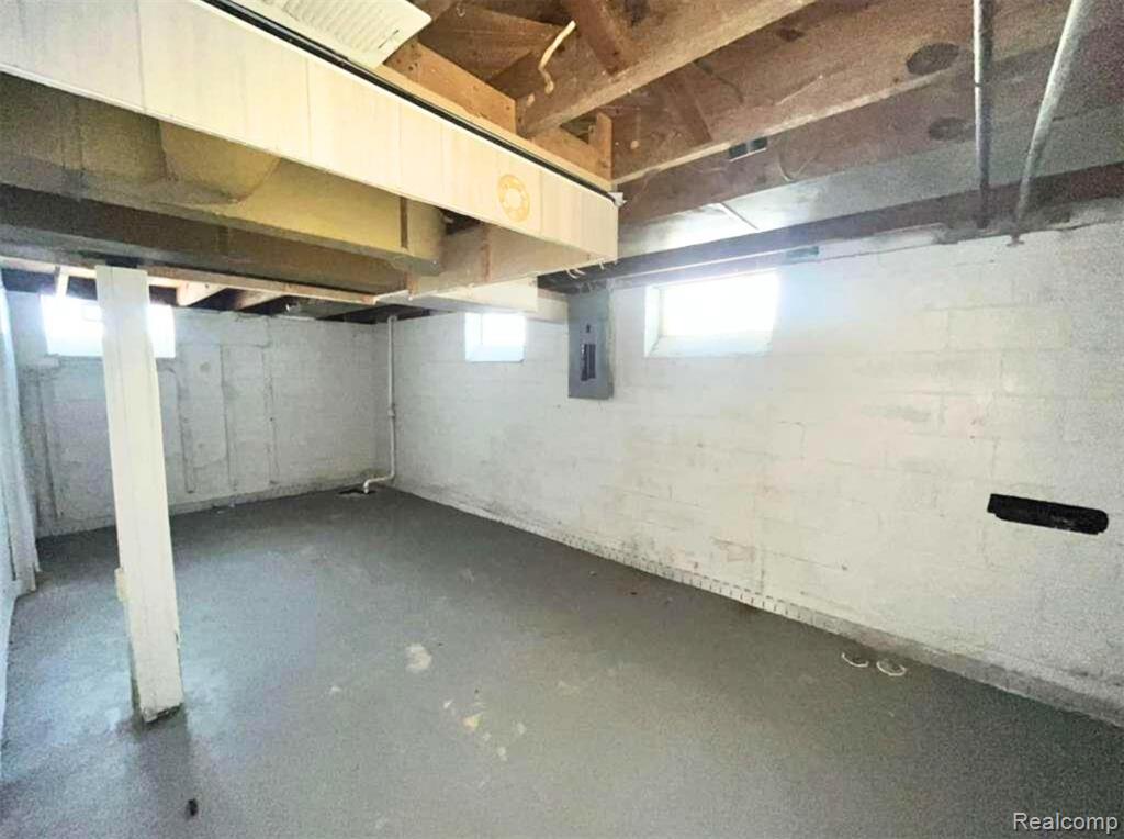 15211 Fairmount Drive, Detroit, MI 48205 — Photo 19