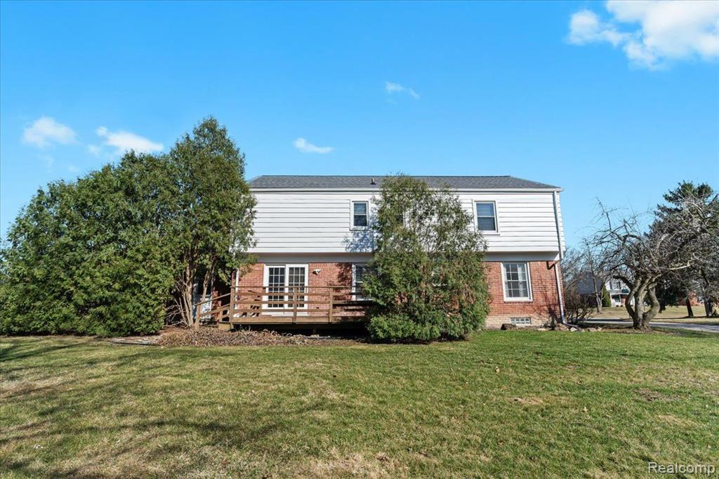 5888 RED COAT Lane, West Bloomfield, MI — Photo 37