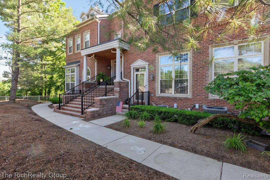 667 River Park Village Boulevard, Northville, MI 48167 — Photo 2