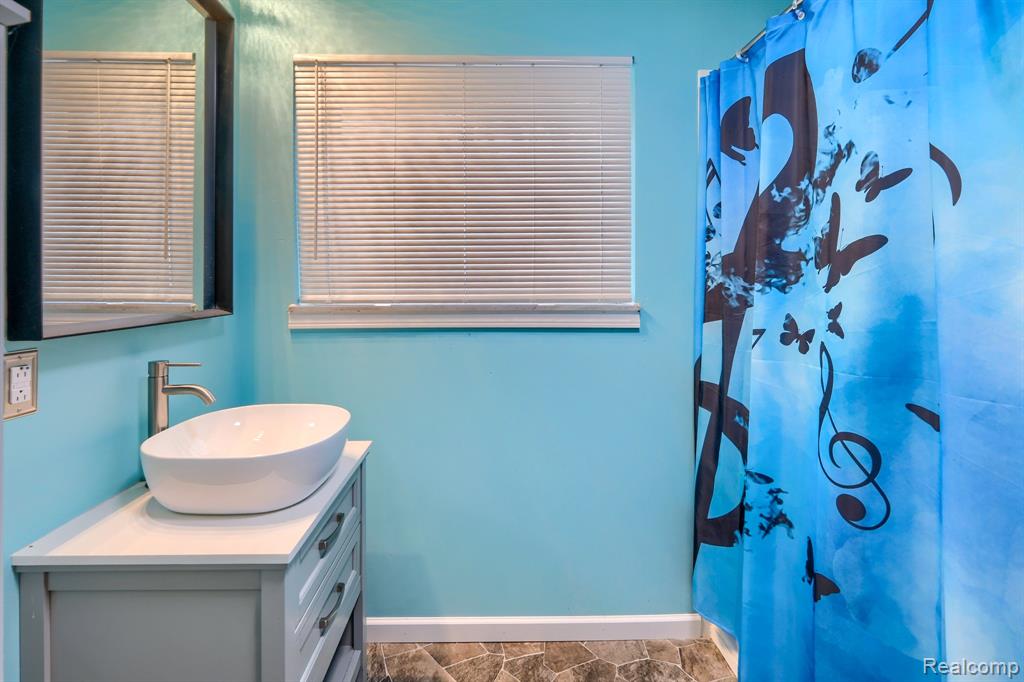 496 Central Street, Marysville, MI 48040 — Photo 20