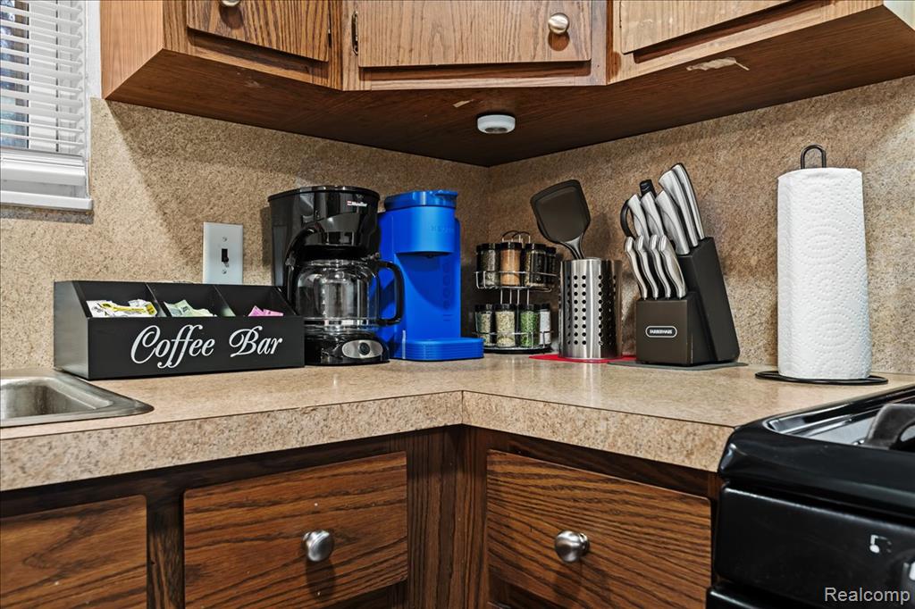 673 Winchester Avenue, Lincoln Park, MI 48146 — Photo 21