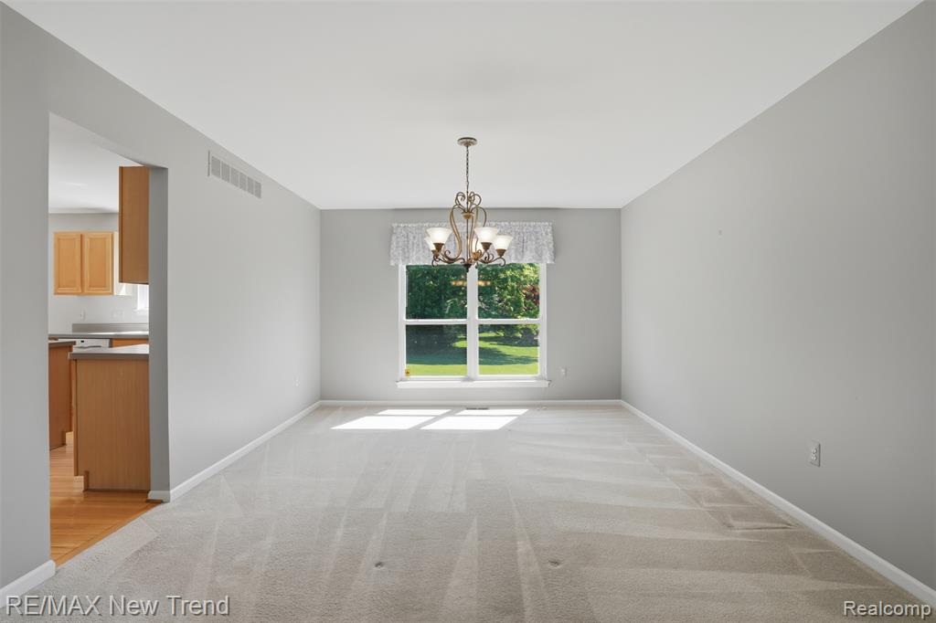 729 Akehurst Lane, White Lake, MI — Photo 16