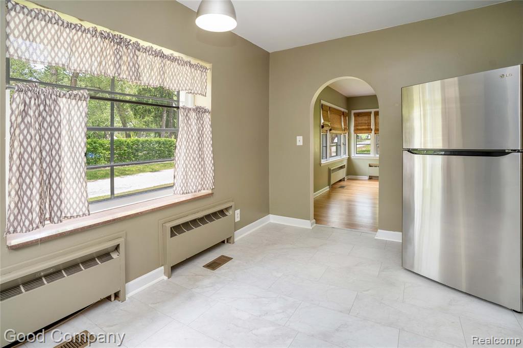 312 Dover Road, Waterford, MI 48328 — Photo 6