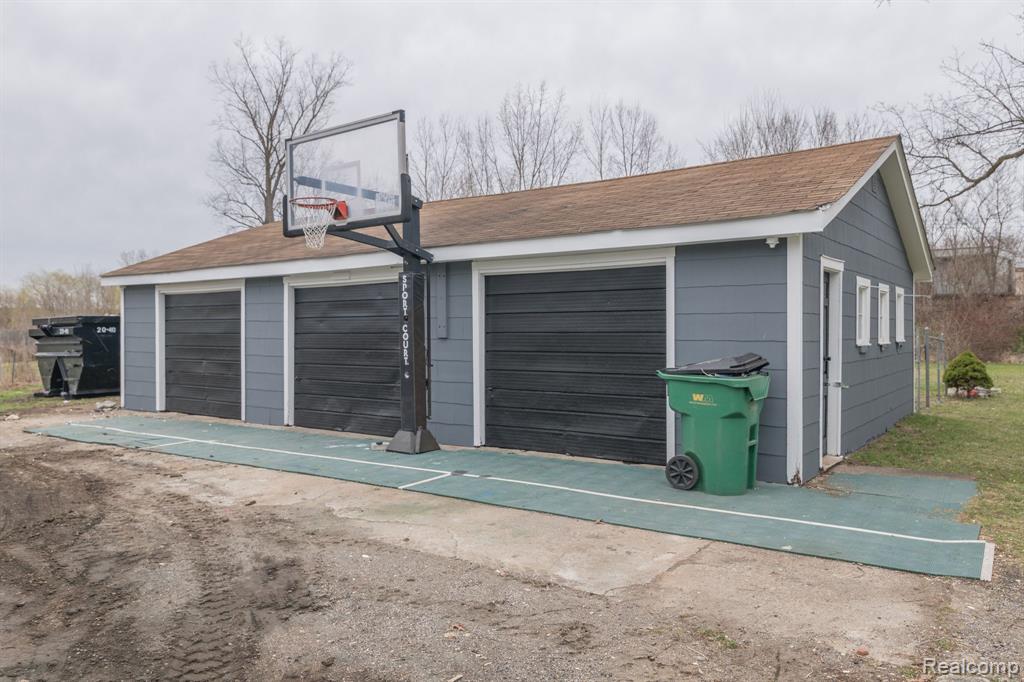 4941 S HILL Road, Milford, MI 48381 — Photo 3