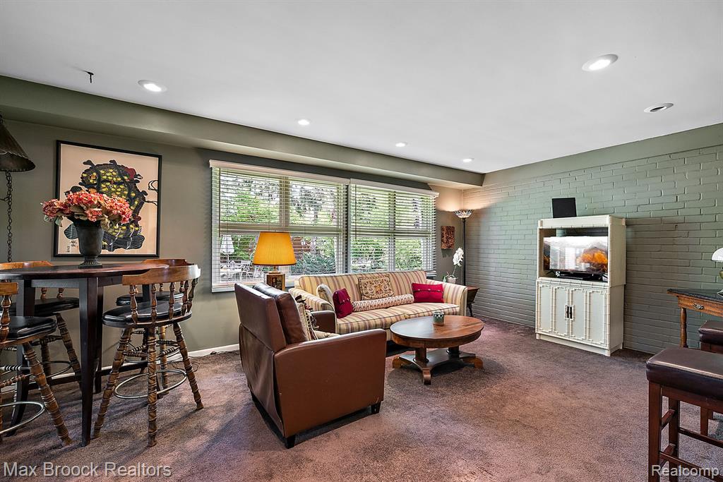 4029 CORNWALL Street, Berkley, MI 48072 — Photo 16