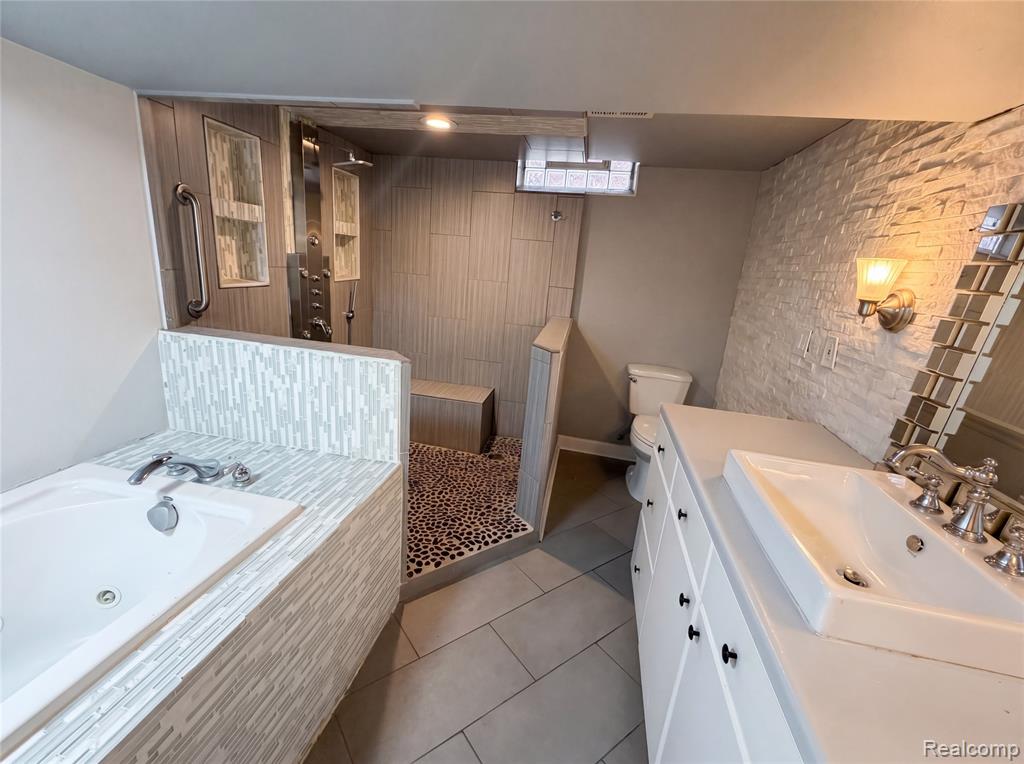 916 Longfellow Avenue, Royal Oak, MI 48067 — Photo 11