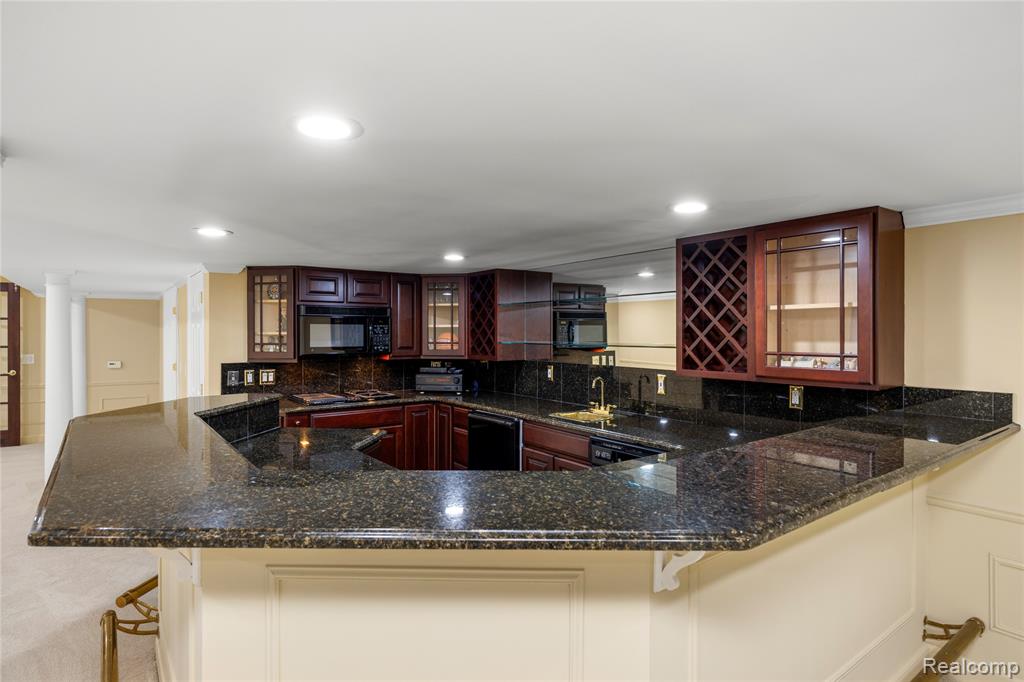 6567 Claremore Court, West Bloomfield, MI — Photo 34