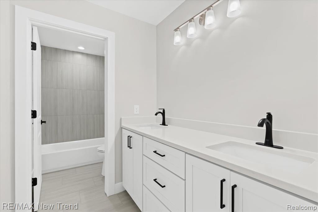 8541 Joseph Street, Commerce Twp, MI 48382 — Photo 36