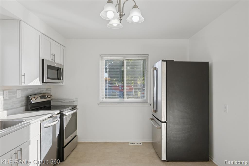 15464 Mulberry Street, Southgate, MI 48195 — Photo 15