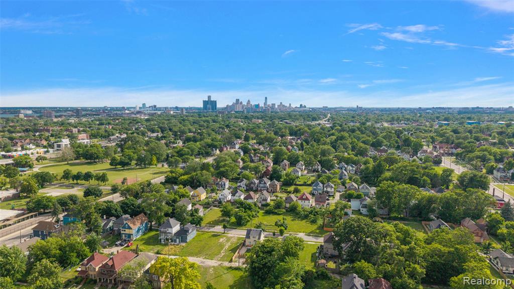 2476 Beals Street, Detroit, MI 48214 — Photo 46
