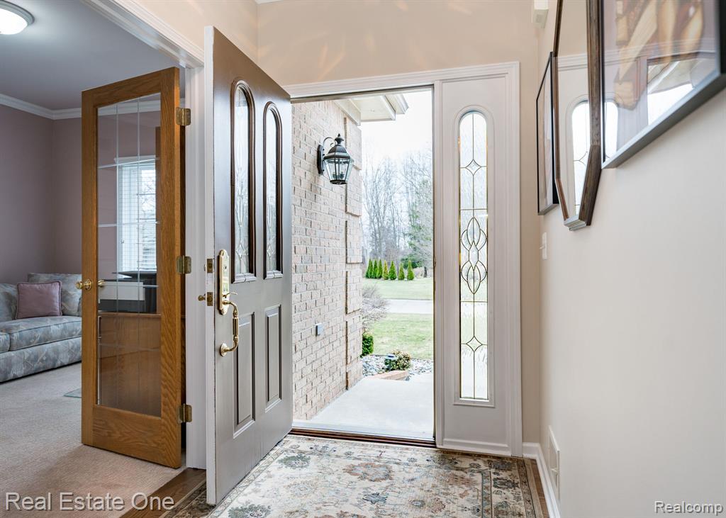 54035 Scarboro Way, Shelby Twp, MI 48316 — Photo 4