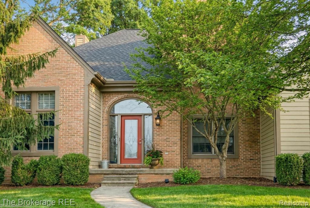 5475 Woodfield Parkway, Grand Blanc, MI 48439 — Photo 5