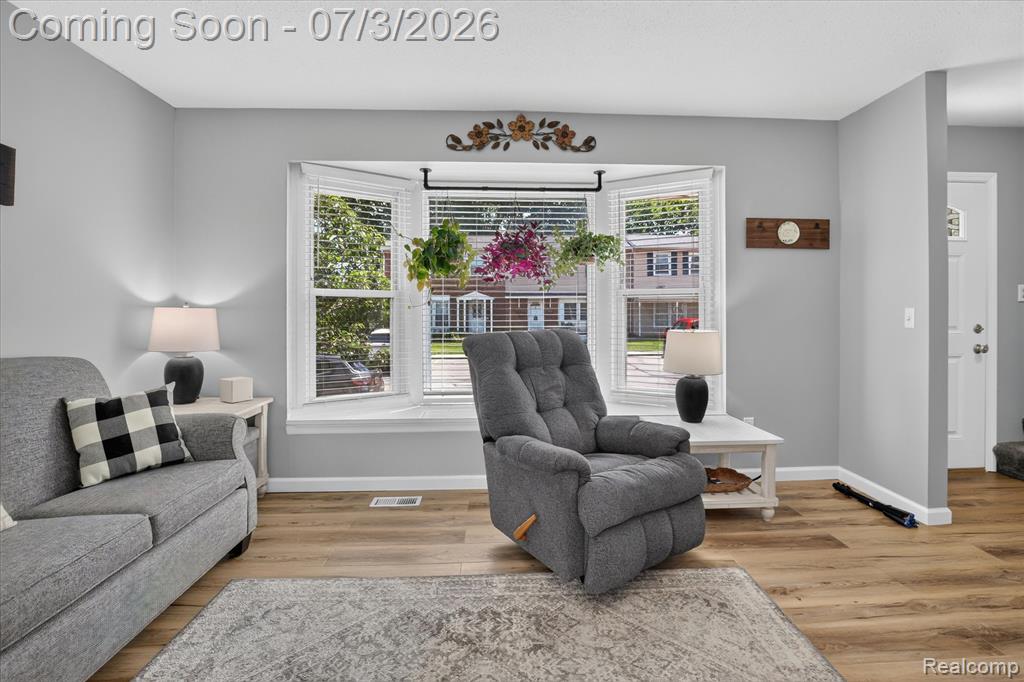 13274 Lake Point Boulevard, Belleville, MI 48111 — Photo 7