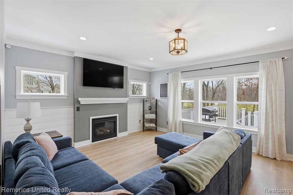 613 Chrystal Downs Court, Brighton, MI 48114 — Photo 12