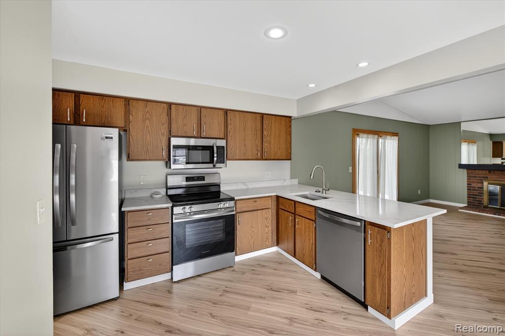 751 Norchester Street, South Lyon, MI 48178 — Photo 3