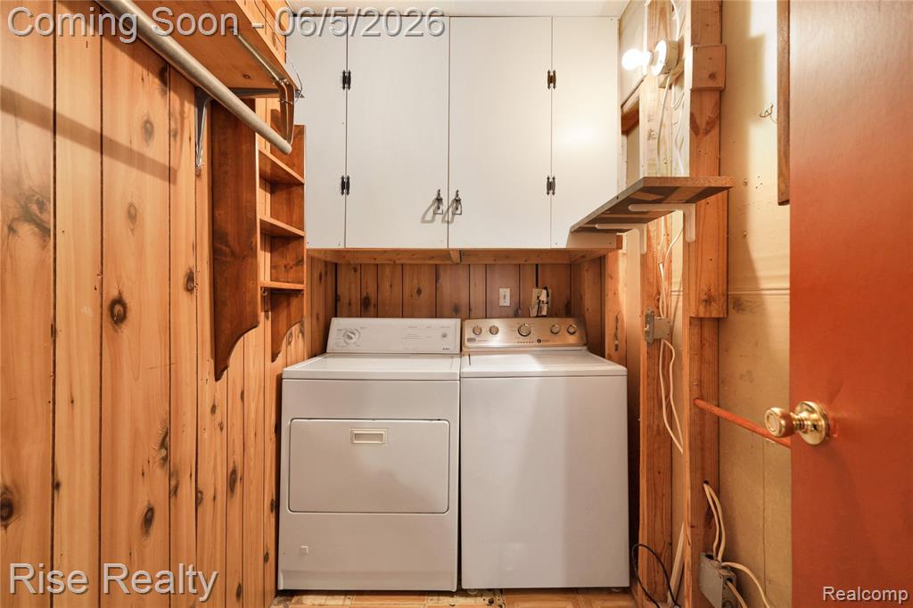 1466 Connell Street, Burton, MI 48529 — Photo 20