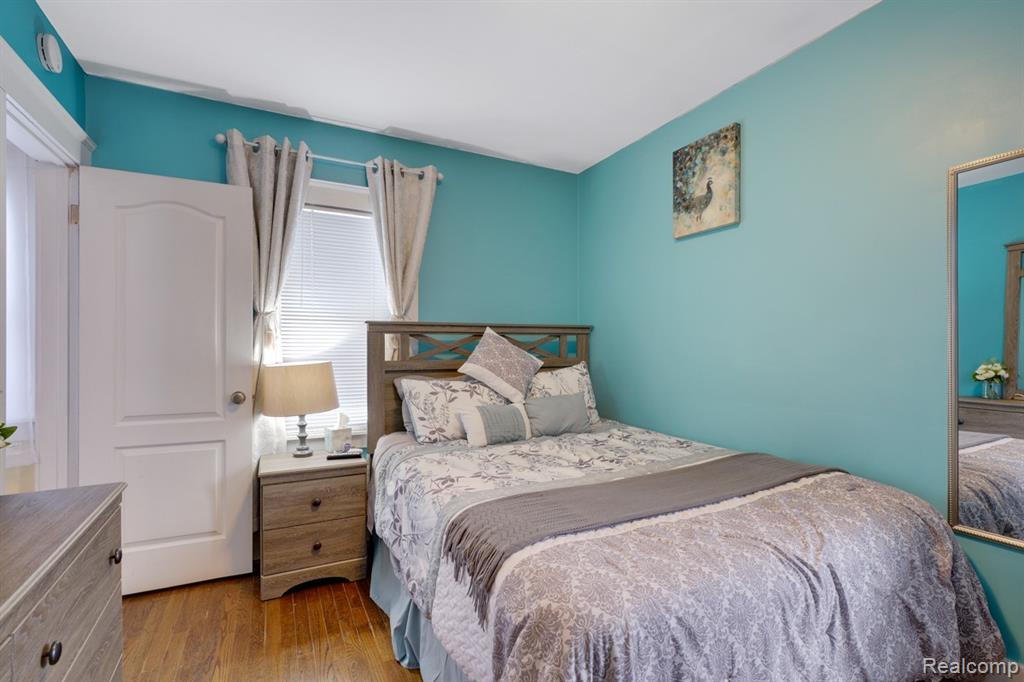 832 Pinecrest Drive E, Fenton, MI 48220 — Photo 15
