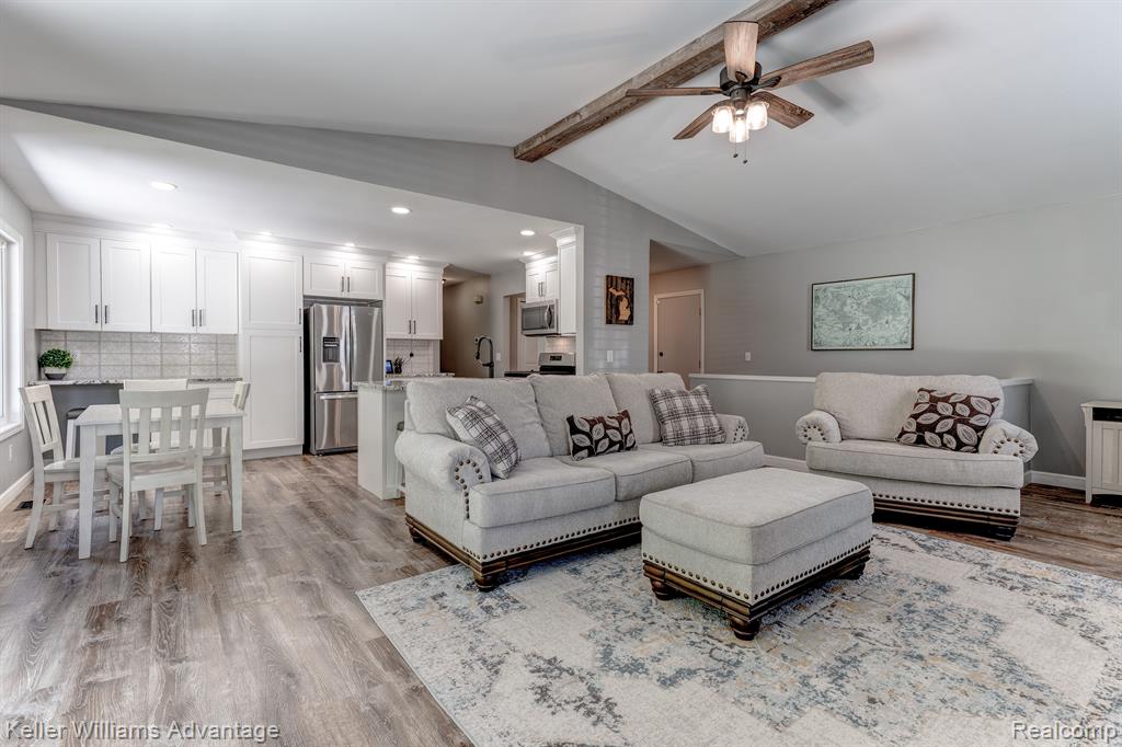504 GLENWYTH Road, Brighton, MI 48116 — Photo 3