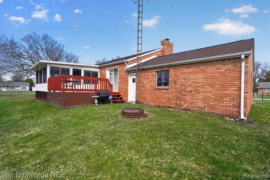 4224 Potter Road, Burton, MI 48509 — Photo 31