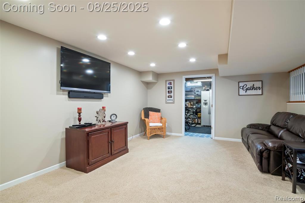 48201 Nottinghill Lane, Canton, MI 48188 — Photo 40
