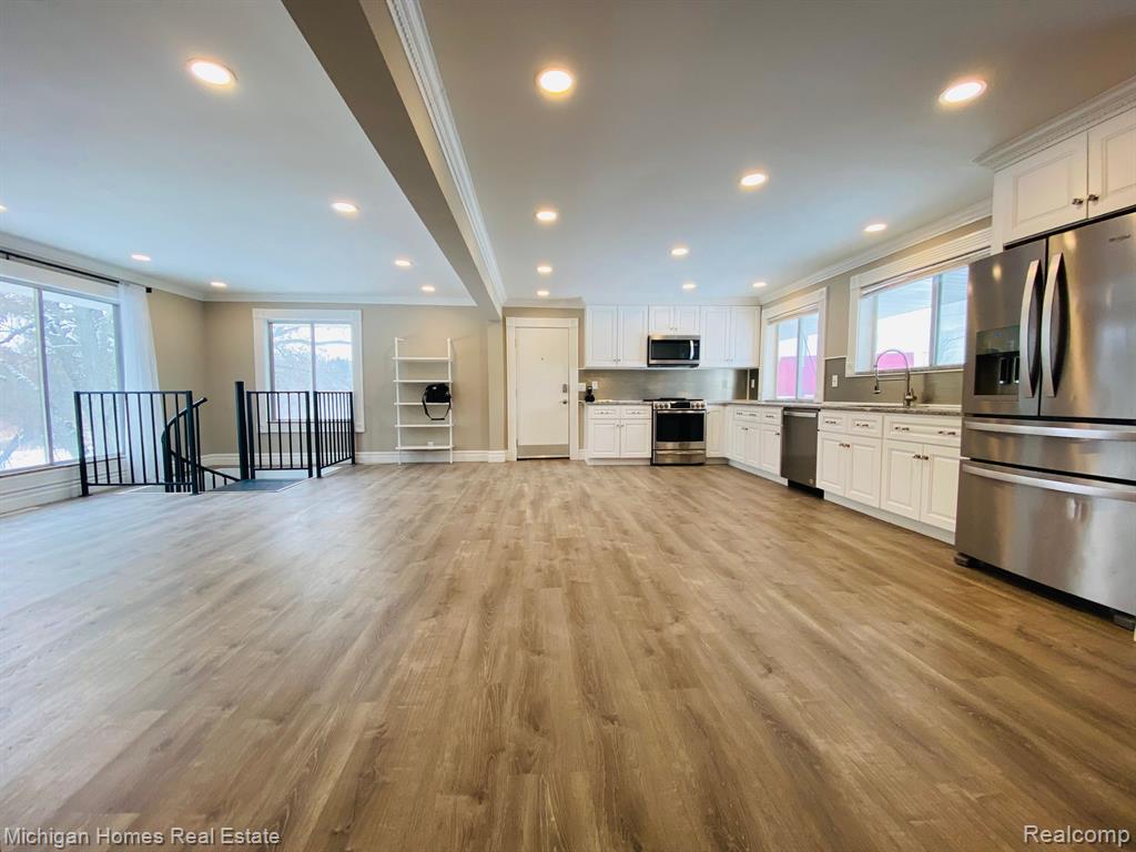 8089 N HOLLY Road, Grand Blanc, MI 48439 — Photo 12