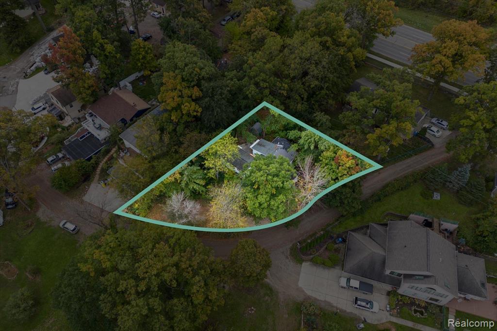 5630 Glen Echo Drive, Howell, MI 48843 — Photo 7