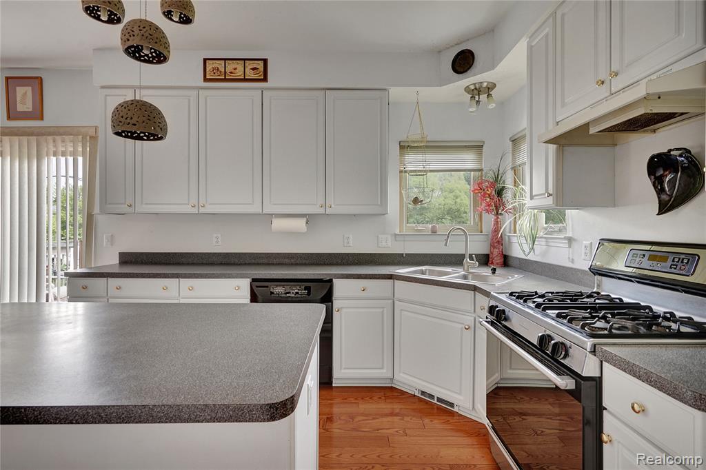 3200 Appleridge Drive, Ann Arbor, MI 48103 — Photo 16