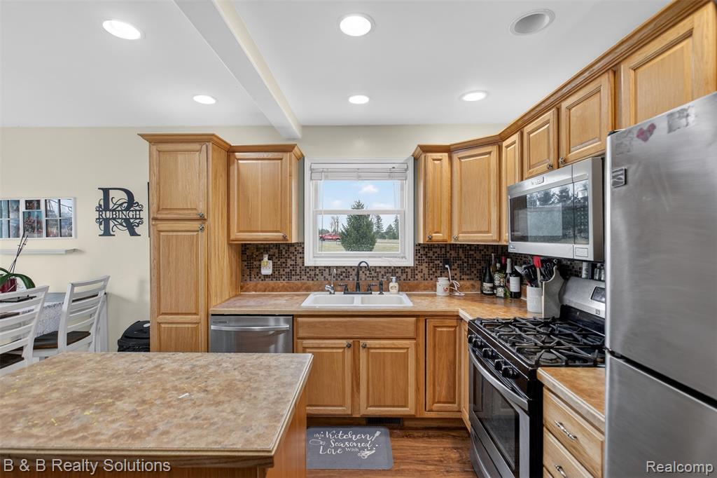 3919 Castle Road, North Branch, MI 48461 — Photo 10