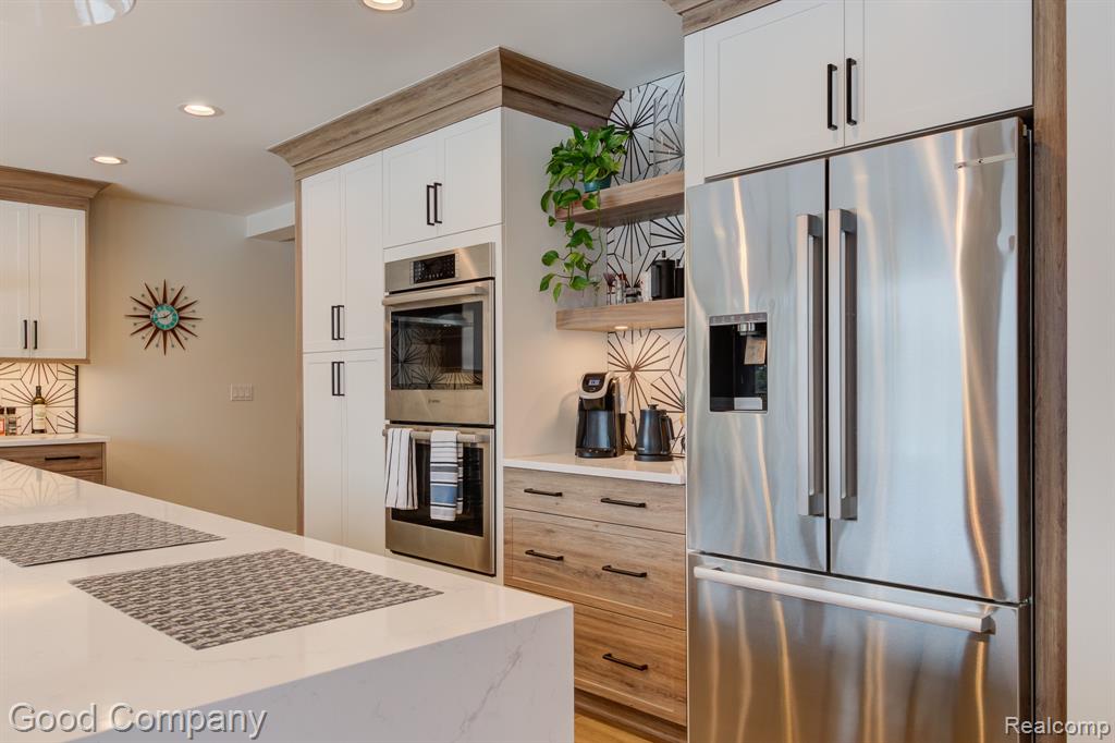 805 N Pemberton Road, Bloomfield Hills, MI 48302 — Photo 26