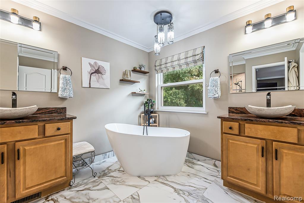 61121 Kocher Drive, South Lyon, MI 48178 — Photo 29