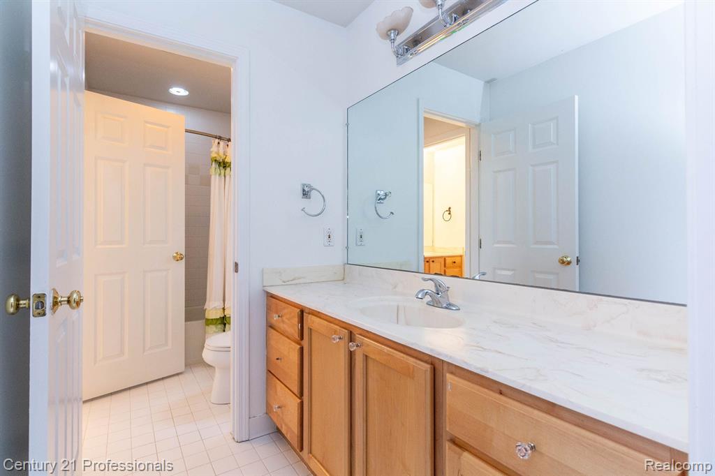 685 Dornoch Drive, Ann Arbor, MI 48103 — Photo 33