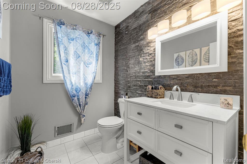 7270 Wadebridge Drive, Canton, MI 48187 — Photo 24