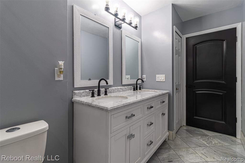 21294 Ascot Drive, Macomb, MI 48044 — Photo 49